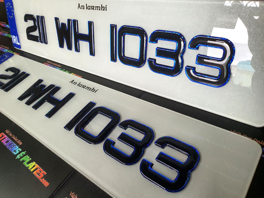 GELS WITH BLUE OUTLINE IRLS WITH IRISH ON TOP