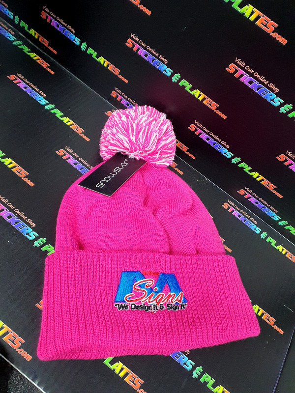 MORAN SIGNS BOBBLE HAT