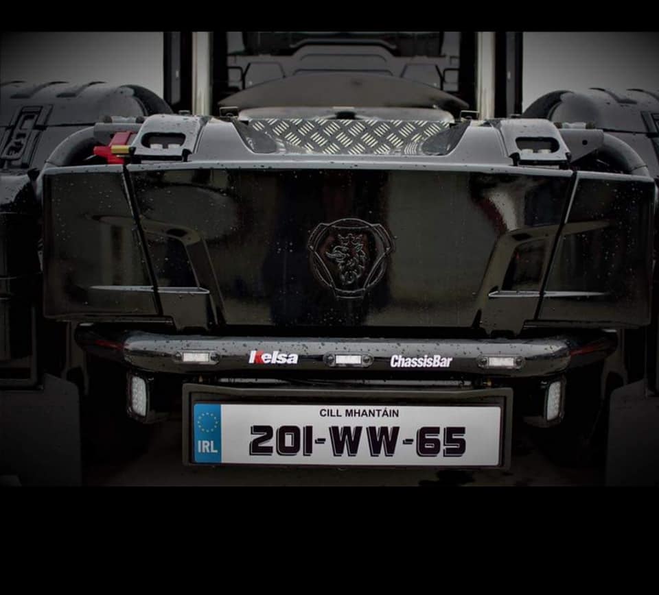 BOLD Style Number Plates With Shadow PAIR OBLONG